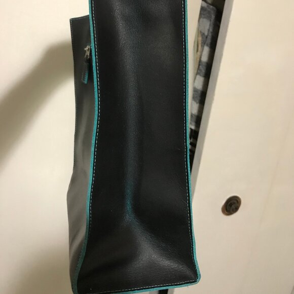 Danier Ladies Black Leather Purse/Tote Shoulder Bag - Picture 7 of 9